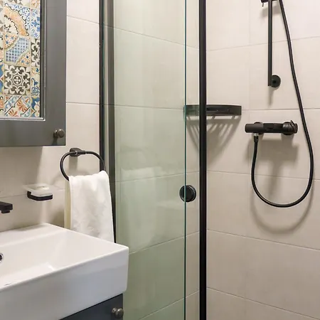 C'a Steva Sremska Kuca *